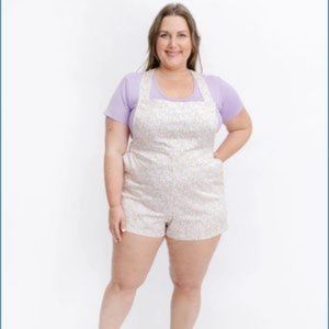Brand New Smash and Tess Rachel Shorty Romperalls size Medium